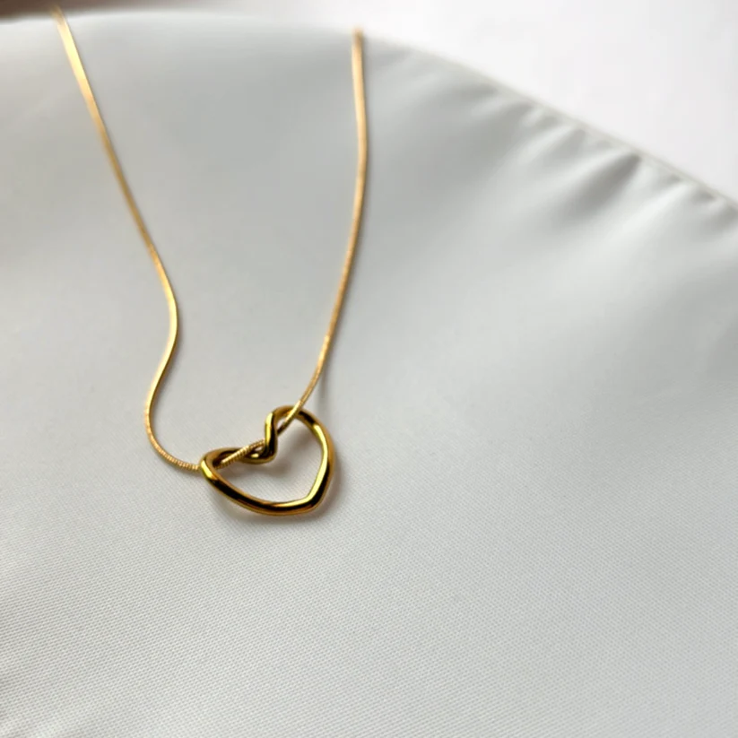 Morden Heart Necklace (Anti-Tarnish) Premium Quality + Waterproof