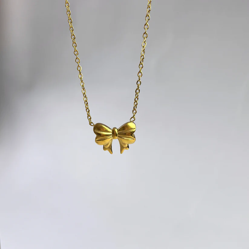 Flower Modern Anti-Tarnish Necklace, No Fade & Waterproof
